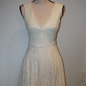Vera Wang lace dress